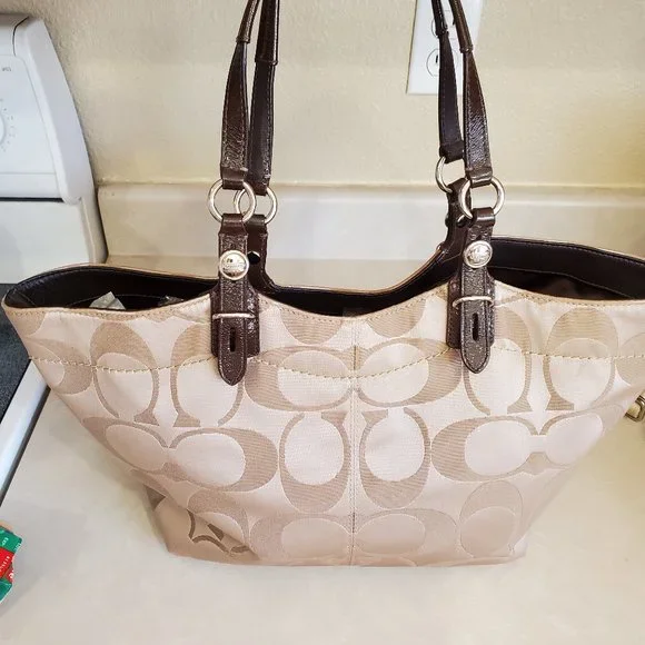 Coach Carly Khaki Signture C's Handbag Tote Bag Purse Lg - Picture 3 of 11